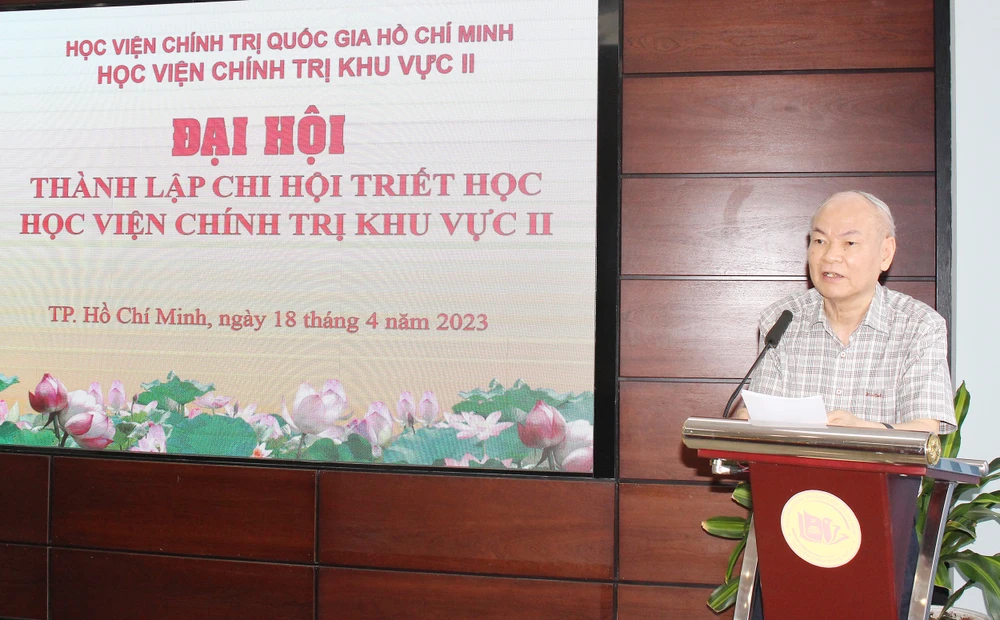 GS.TS Lê Hữu Nghĩa, Chủ tịch Hội Triết học Việt Nam phát biểu tại đại hội