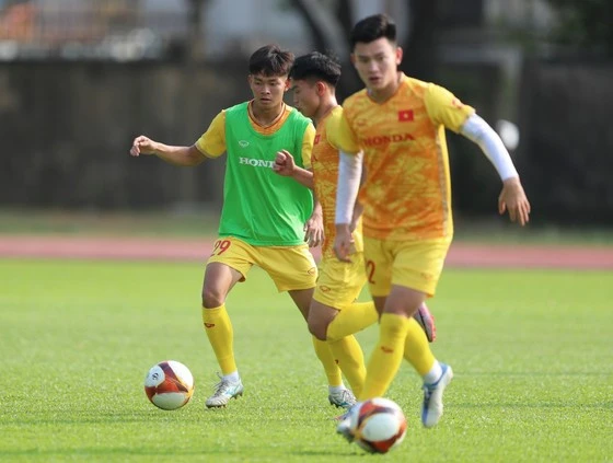 U22 Việt Nam tích cực chuẩn bị cho trận ra quân bóng đá nam SEA Games 32. Ảnh: DŨNG PHƯƠNG
