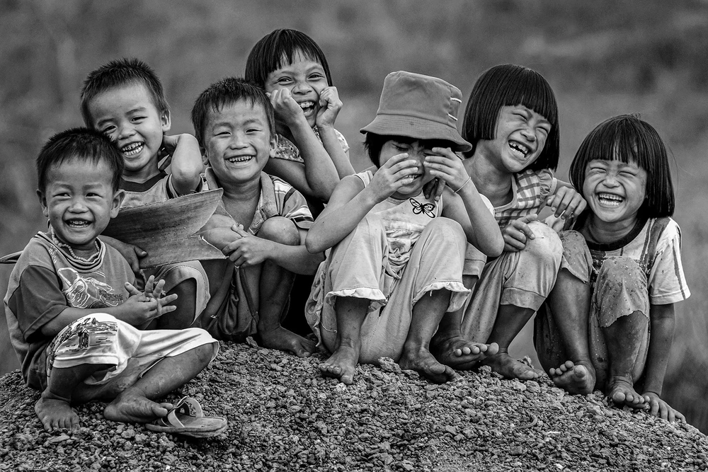 Nụ cười trẻ thơ vô tư, trong sáng trong bộ ảnh Cười - Smile của nhiếp ảnh gia Trần Thế Phong