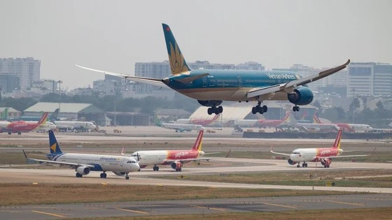 Khách quốc tế đến Việt Nam bằng đường hàng không tăng mạnh