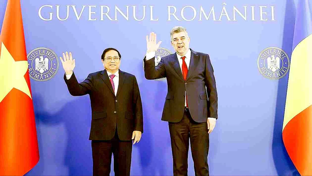 Thủ tướng Phạm Minh Chính hội đàm với Thủ tướng Romania Ion-Marcel Ciolacu. Ảnh: TTXVN