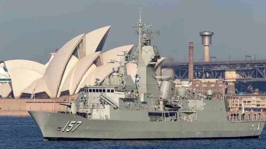 Tàu khu trục lớp FFH157 của Hải quân Australia tại cảng Sydney. Nguồn: RYAN FLETCHER/SHUTTERSTOCK