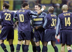 Inter Milan gặp Villarreal ở tứ kết