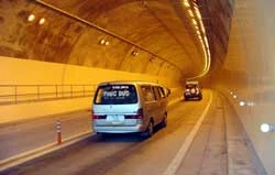 Ban hành mức thu phí các phương tiện qua hầm đường bộ Hải Vân