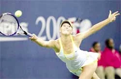 Người đẹp Sharapova bại trận