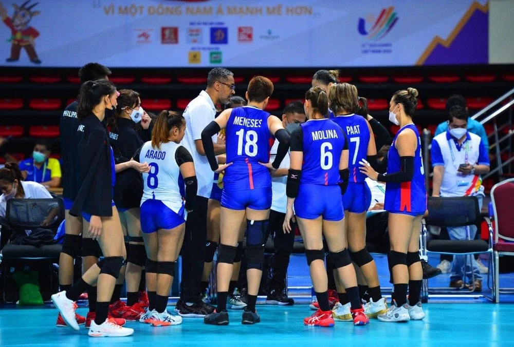 Danh sách tập trung đội tuyển bóng chuyền nữ Philippines chuẩn bị SEA Games 32 gồm 17 VĐV
