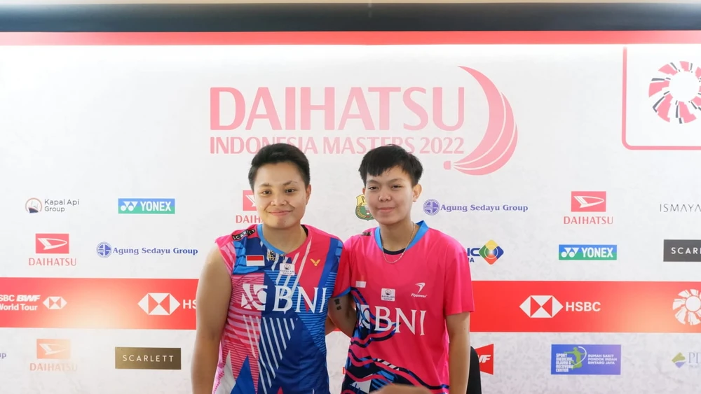 2 VĐV Apriyani Rahayu và Siti Fadia Silva Ramadhanti mang về tấm HCV đôi nữ tại SEA Games 31