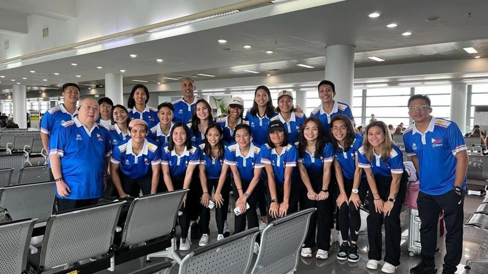 Đội tuyển nữ bóng chuyền trong nhà Philippines đã bắt đầu chuyến tập huấn tại Nhật Bản