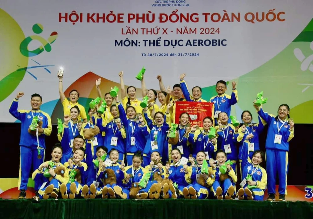 Đội tuyển aerobic TPHCM giành ngôi nhất toàn đoàn HKPĐ toàn quốc 