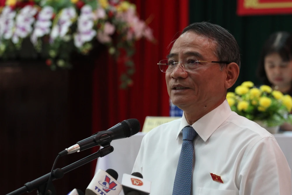Ông Trương Quang Nghĩa khẳng định với cử tri về quyết tâm phòng chống tham nhũng