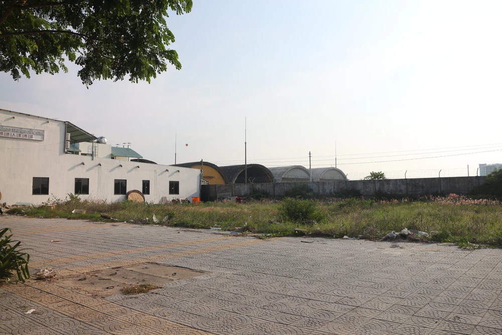 Các lô đất tại tuyến đường ven biển nằm dọc Sân bay Nước Mặn Đà Nẵng