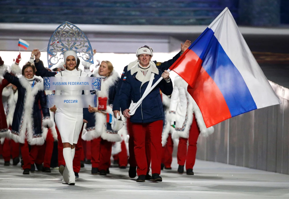 Quốc kỳ của Nga không được phép tung bay tại Olympic Tokyo 2020. Ảnh: AP