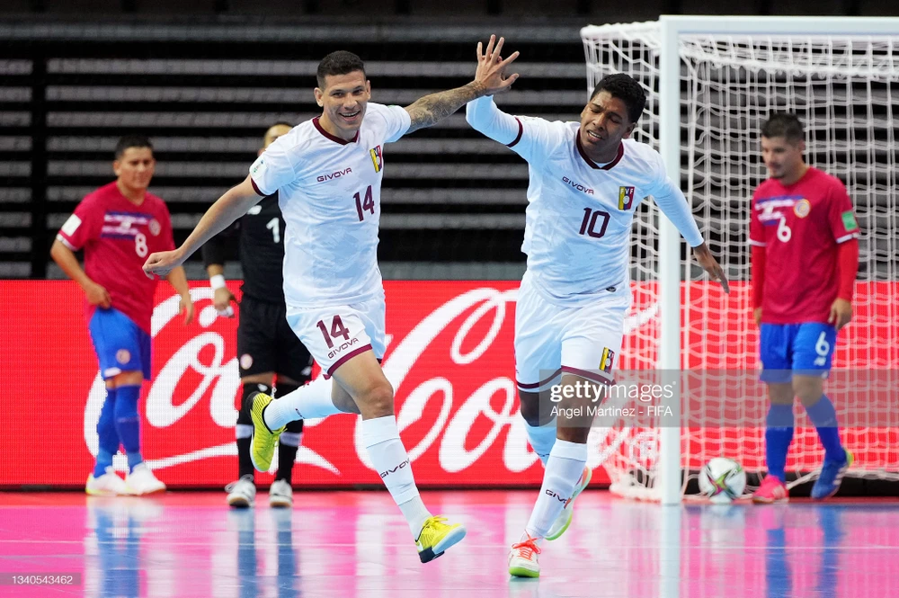 Venezuela trở thành đội tuyển đầu tiên vượt qua vòng bảng Futsal World Cup 2021. Ảnh: GETTY