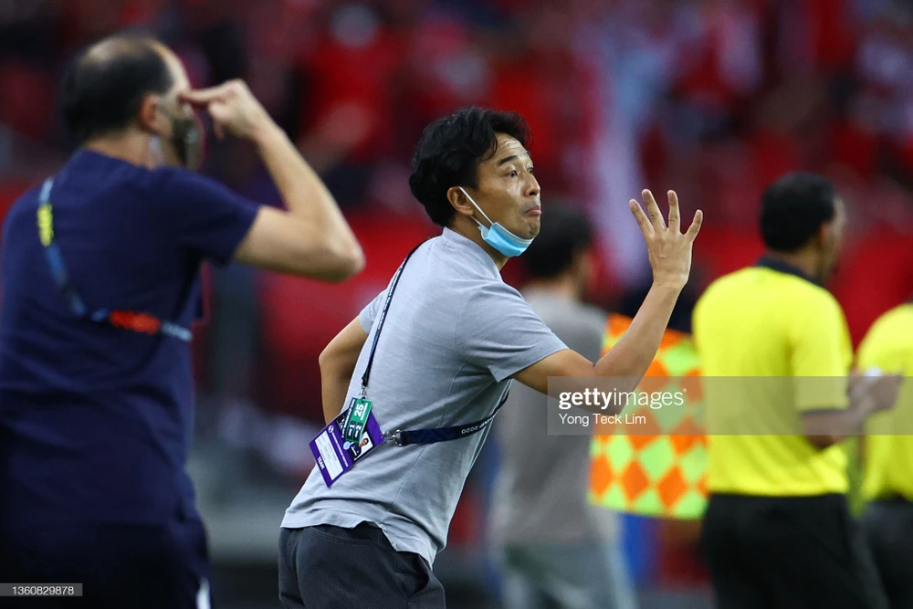 HLV Tatsuma Yoshida đã chia tay bóng đá Singapore. Ảnh: GETTY
