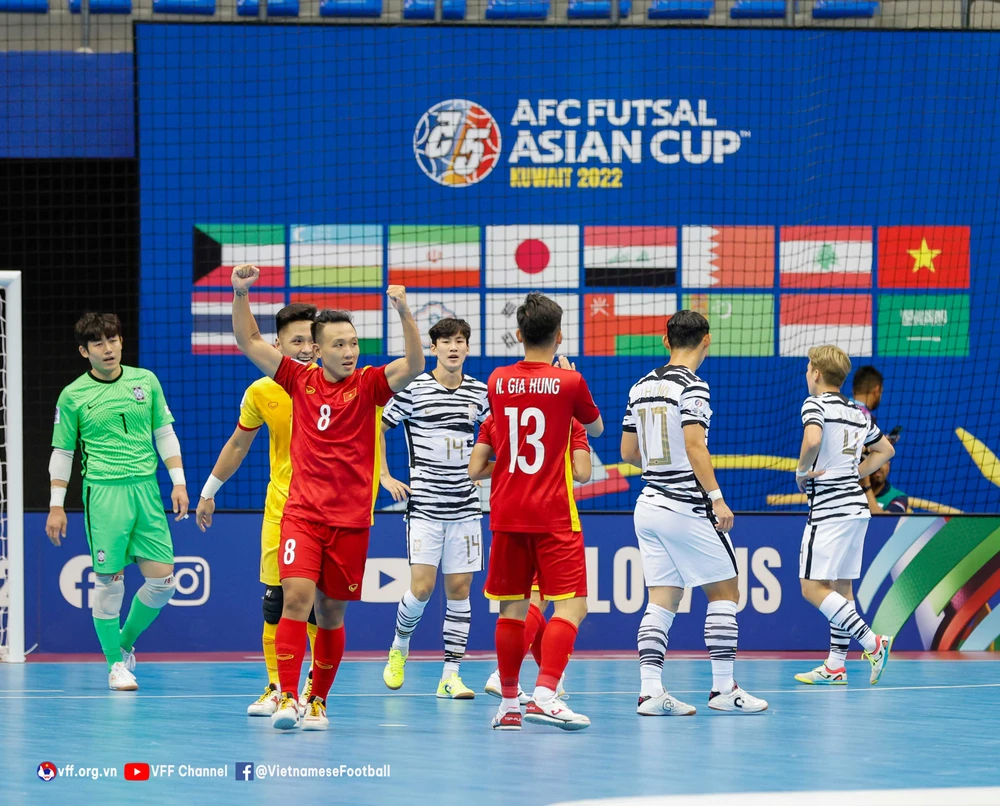 Đội tuyển futsal Việt Nam chỉ cần hòa Nhật Bản sẽ đi tiếp với ngôi đầu bảng. ẢNH: VFF