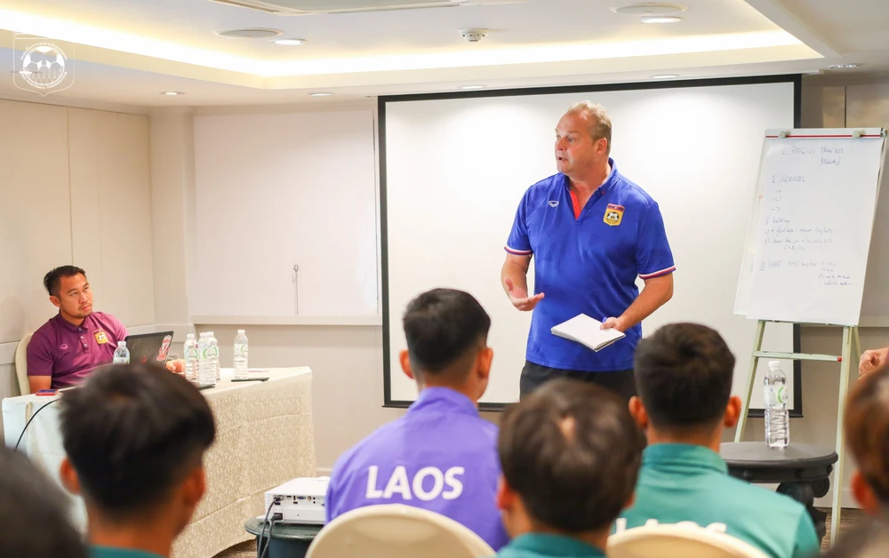 Đội tuyển Lào kết thúc chuyến tập huấn ở Thái Lan chuẩn bị cho AFF Cup 2022