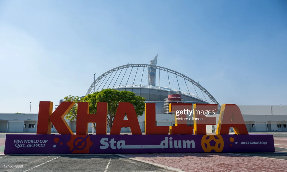 "Mặt tiền" của sân Khalifa ở World Cup 2022, một trong 8 sân được Qatar chọn tổ chức Asian Cup 2023. 
