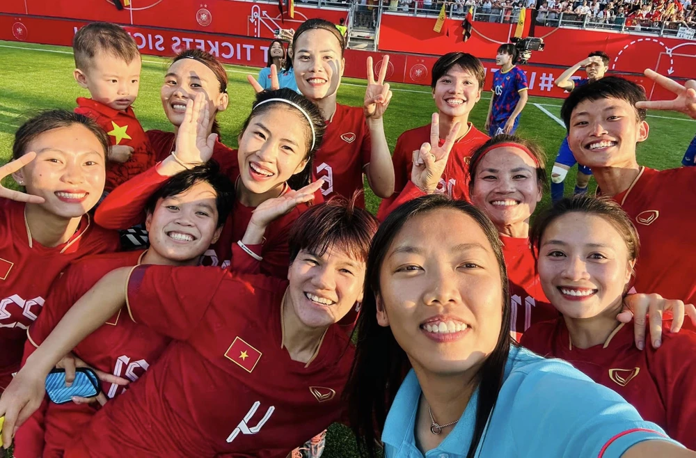 Đội tuyển nữ Việt Nam có lần đầu tiên tham dự World Cup. ẢNH: HUỲNH NHƯ 