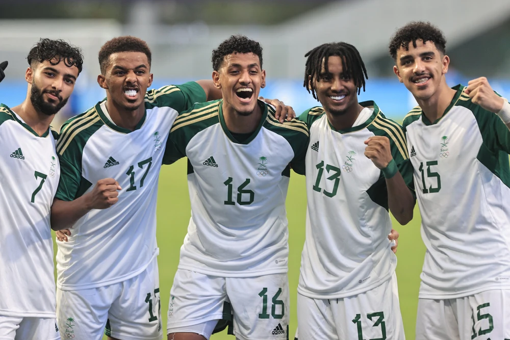 Niềm vui của các tuyển thủ Olympic Saudi Arabia. 
