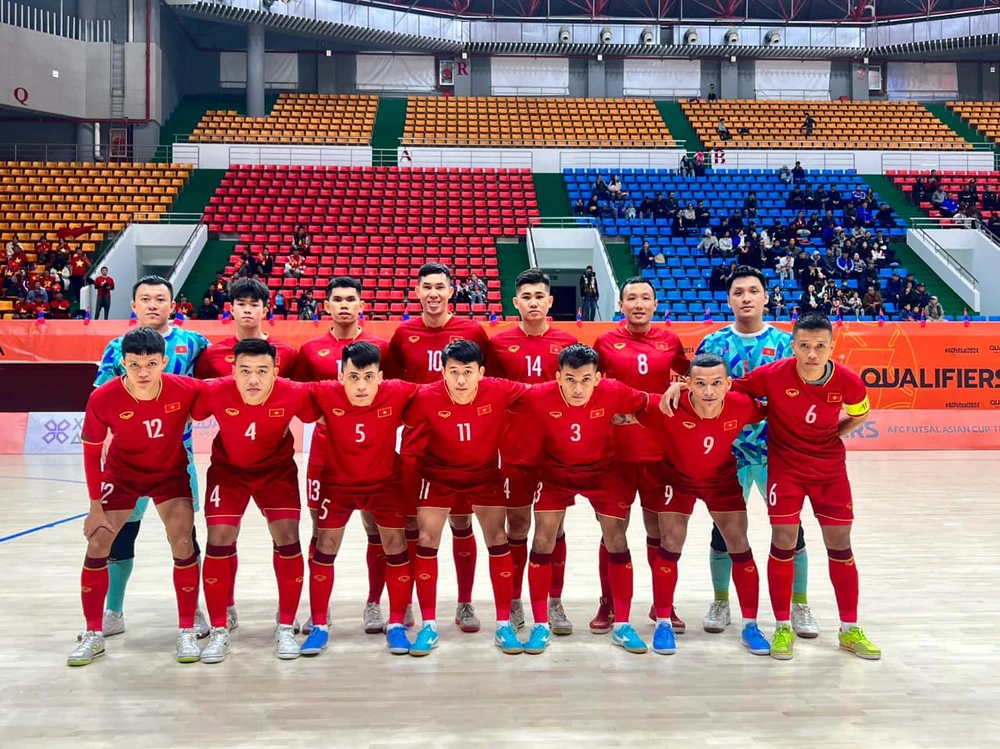 Đội hình thi đấu của đội tuyển futsal Việt Nam ở trận ra quân vòng loại Giải futsal châu Á 2024. 