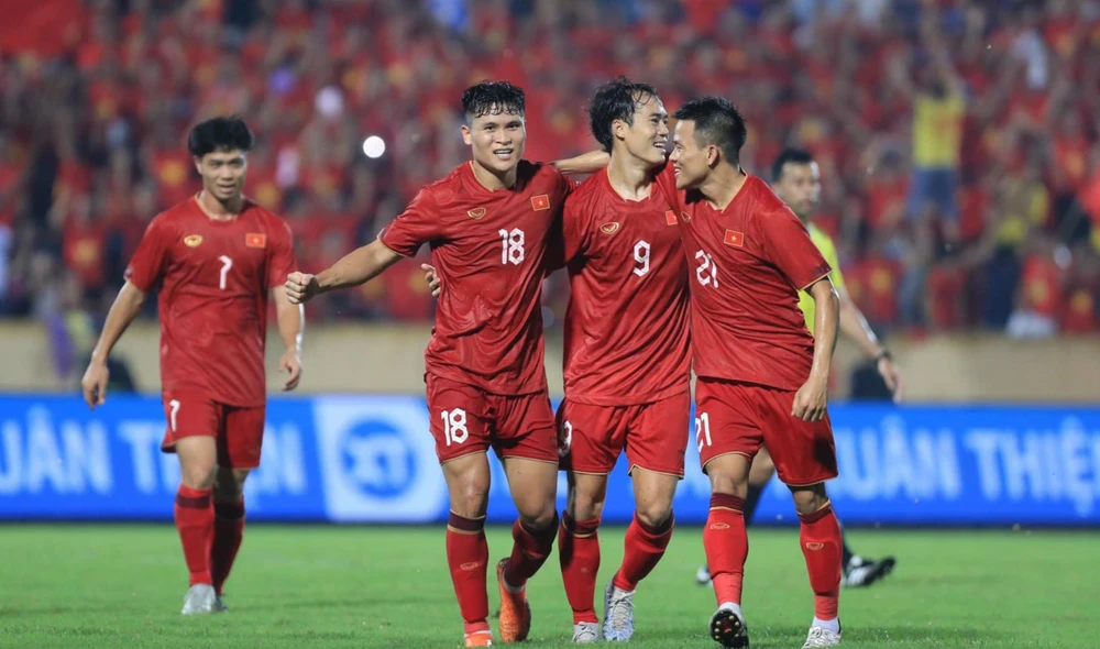 Hai trận đấu ở vòng loại World Cup 2026 của đội tuyển Việt Nam vào tháng 11 gần như chốt cuộc đua giành QBV nam Việt Nam 2023. ẢNH: MINH HOÀNG 