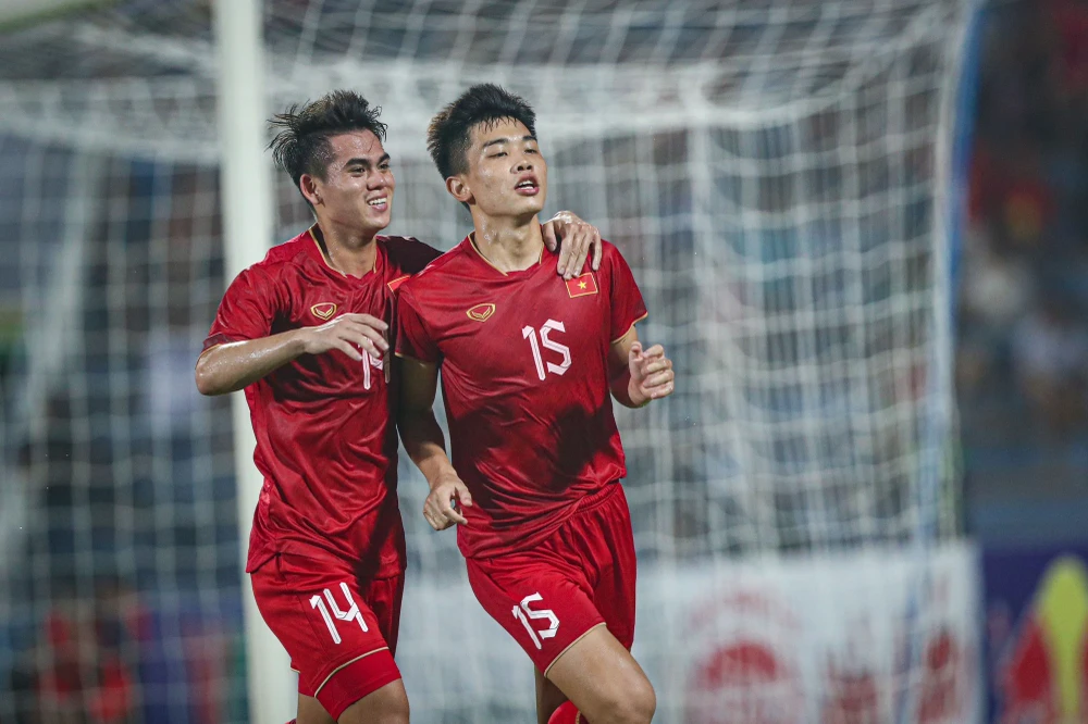 Khuất Văn Khang và Nguyễn Đình Bắc là 2 trụ cột của U23 Việt Nam ở vòng chung kết Giải U23 châu Á 2024. ẢNH: MINH HOÀNG 
