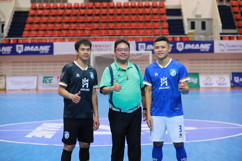 Hai tuyển thủ futsal Đình Hùng và Hoàng Anh kết thúc chuyến xuất ngoại ở Thái Lan- Ảnh 1.