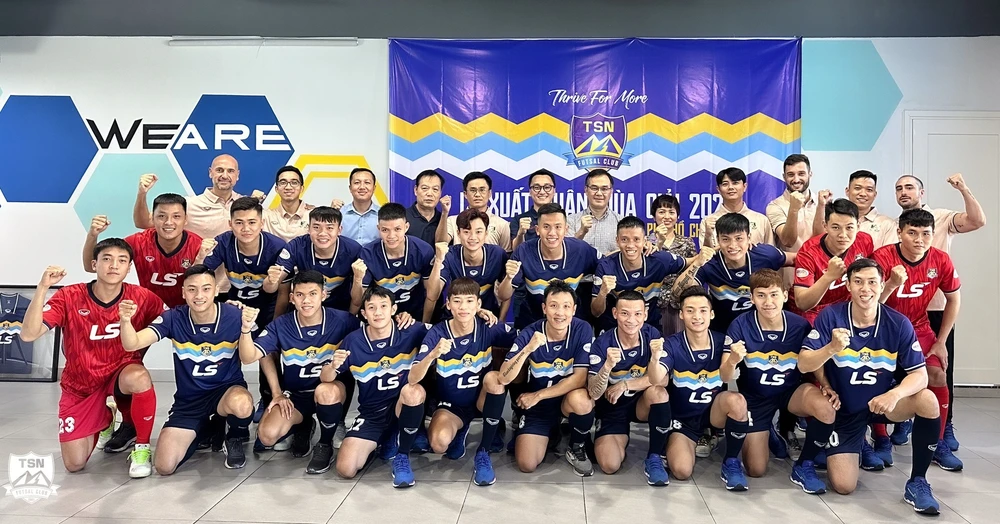 Thái Sơn Nam TPHCM tôn vinh tốp 3 Quả bóng vàng Futsal Việt Nam 2023 và xuất quân dự mùa giải 2023. 