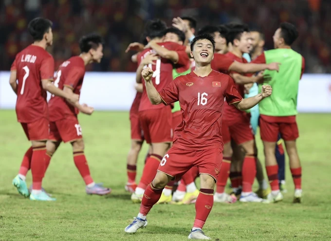 Lê Quốc Nhật Nam (số 16) ghi bàn thắng duy nhất giúp U23 Việt Nam giành chiến thắng. 