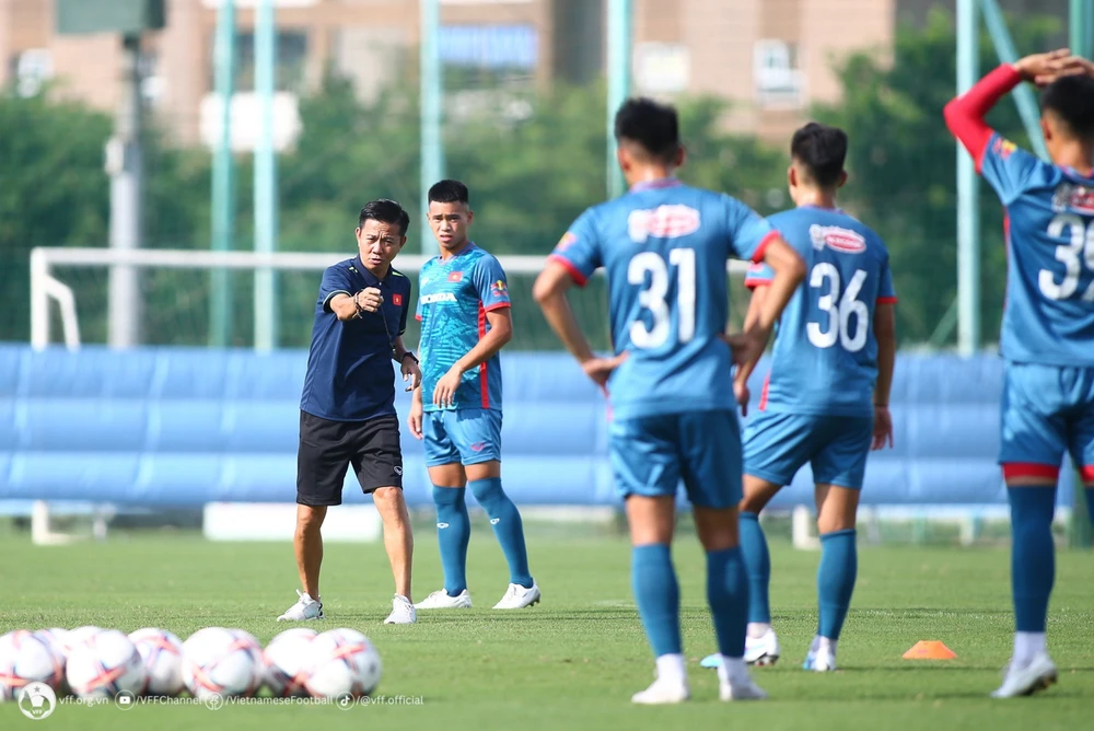 HLV Hoàng Anh Tuấn rất có duyên khi dẫn dắt các đội tuyển trẻ của Việt Nam tham dự đấu trường quốc tế. 