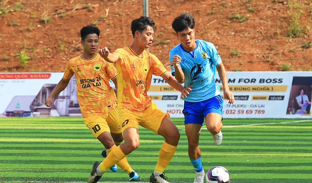 Các cầu thủ Tây Nguyên Gia Lai bị nghi ngờ về thái độ thi đấu ở trận gặp Kon Tum. ẢNH: KON TUM FC