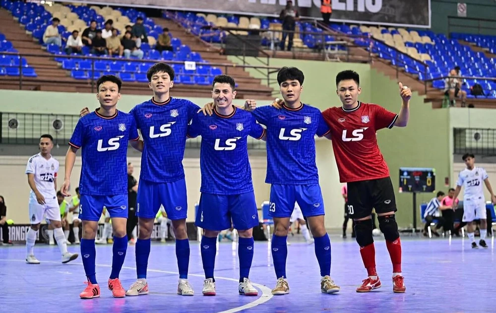 Các cầu thủ Futsal Thái Sơn Bắc kết thúc giải tập huấn ở Malaysia với nhiều kinh nghiệm bổ ích. ẢNH: PAHANG FC 