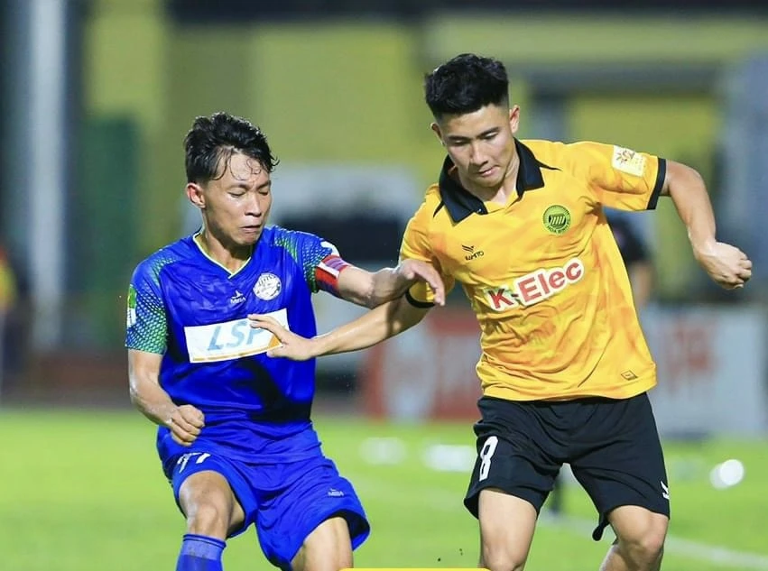 Tuyển thủ U23 Việt Nam đưa Đà Nẵng chạm một tay vào tấm vé trở lại V-League- Ảnh 2.