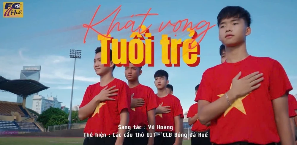 Các cầu thủ U17 Huế tung MV ca nhạc chào mừng 79 năm Quốc khánh nước Cộng hòa xã hội chủ nghĩa Việt Nam. 