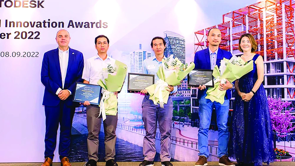 Hòa Bình nhận giải thưởng Sáng tạo của năm từ Autodesk về BIM