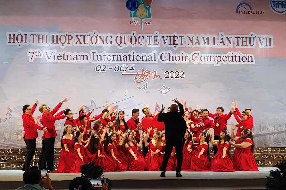  Saigon Choir tại Hội thi Hợp xướng quốc tế Việt Nam lần VII