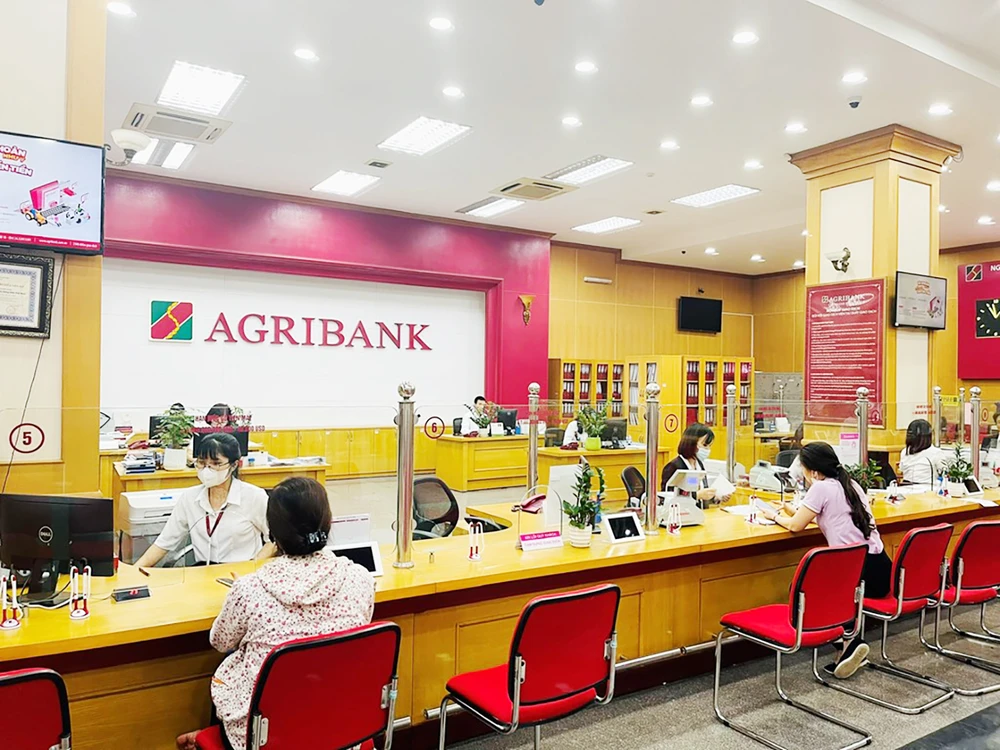 Ngân hàng Agribank tiếp tục điều chỉnh giảm lãi suất cho vay để hỗ trợ người dân, doanh nghiệp