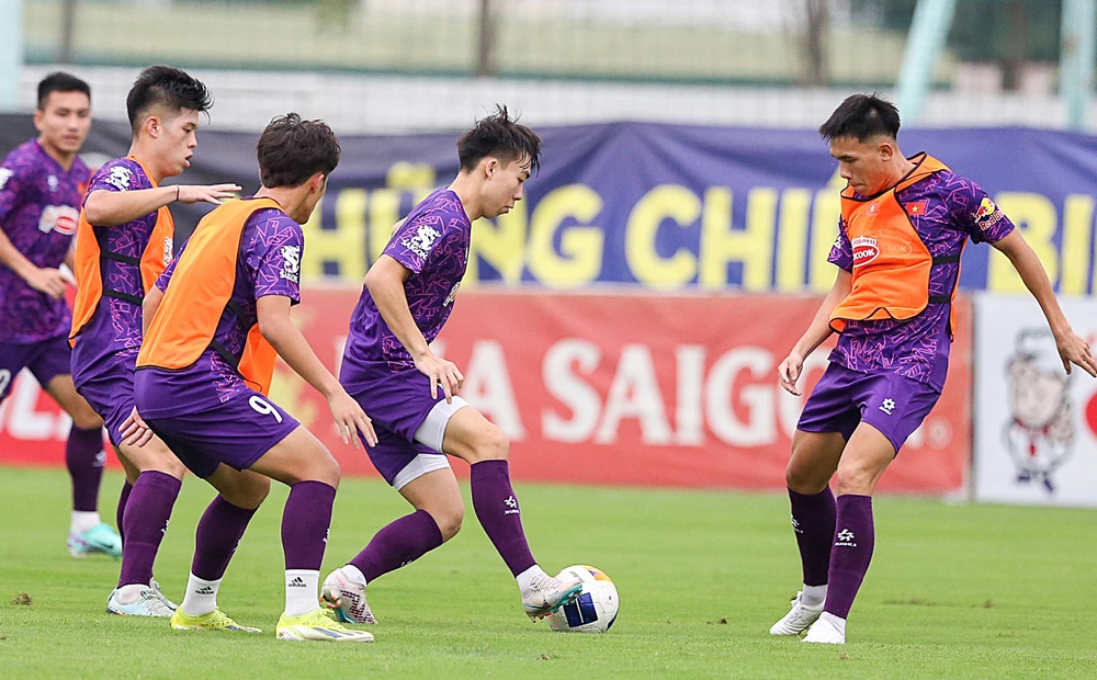 Các tuyển thủ U23 Việt Nam tập luyện trước khi lên đường sang Qatar. Ảnh: THANH QUỐC