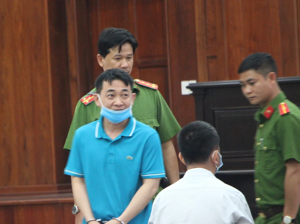 Bị cáo Nguyễn Minh Hùng tại tòa sáng 9-3. Ảnh: MAI HOA