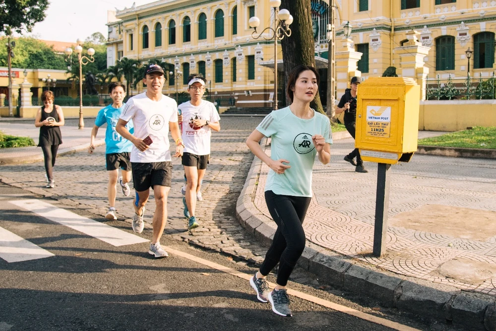 Sao Việt chạy bộ cùng Run The City – PureBoost Go