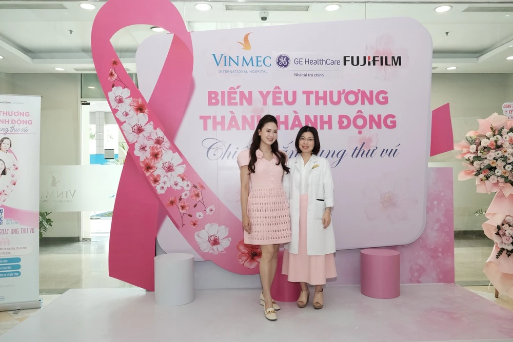 Diễn viên Hồng Diễm tham gia chương trình Biến yêu thương thành hành động, chiến thắng ung thư vú