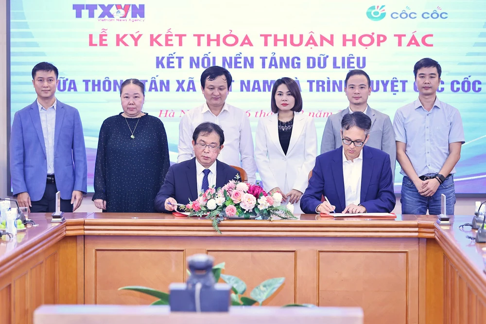 Thông tấn xã Việt Nam và trình duyệt Cốc Cốc thỏa thuận hợp tác“Kết nối nền tảng dữ liệu”