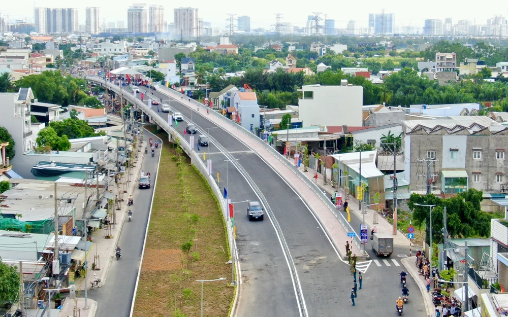 TPHCM: Chính thức thông xe cầu Long Kiểng sau 22 năm