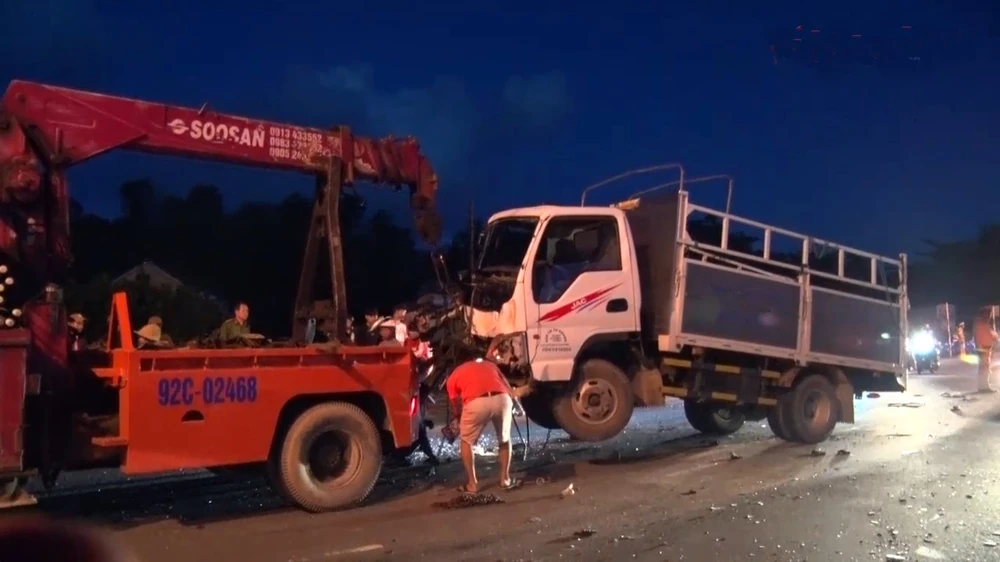 Tai nạn liên hoàn trên Quốc lộ 1 qua địa phận Quảng Nam