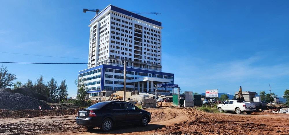  Bệnh viện Thái Thượng Hoàng xây sai phép. Ảnh: MINH PHONG