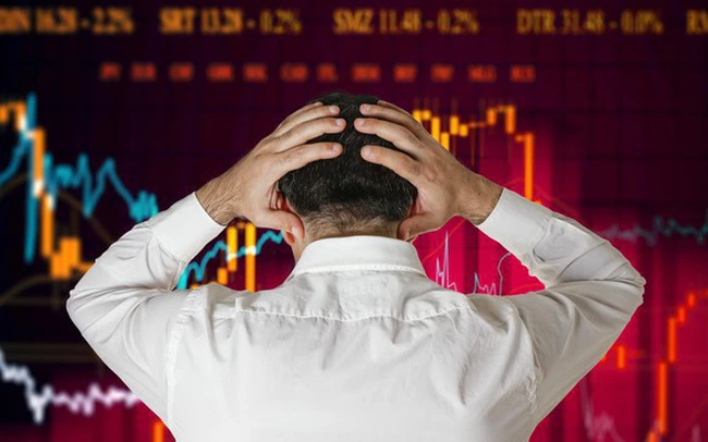Cổ phiếu bị bán tháo cuối phiên, VN Index ‘bốc hơi’ gần 13 điểm