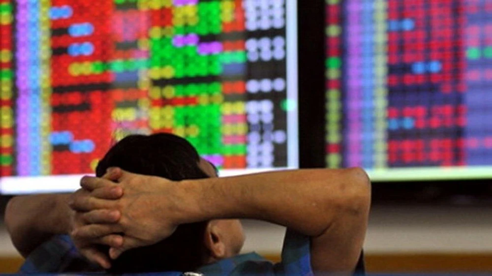 VN Index lại ‘đổ đèo’, nhà đầu tư mất niềm tin