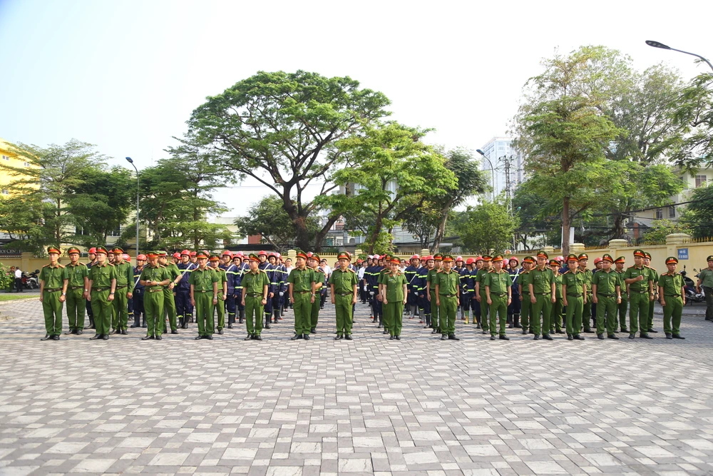 Toàn cảnh lễ ra quân sáng nay