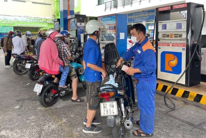 各加油站不再按“限額”銷售汽油。