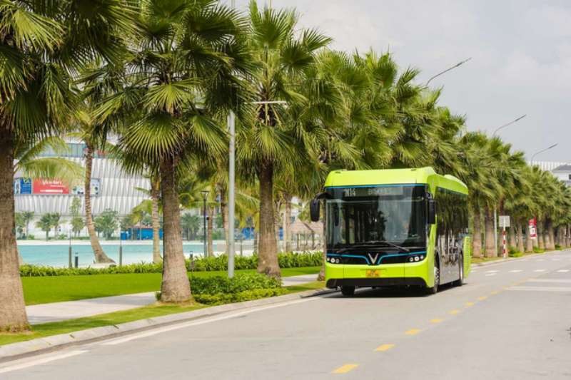 發展綠色公交有助構建城市環保出行體系。